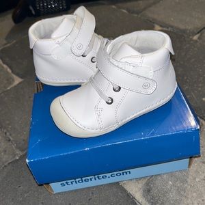 Stride rite walking shoes